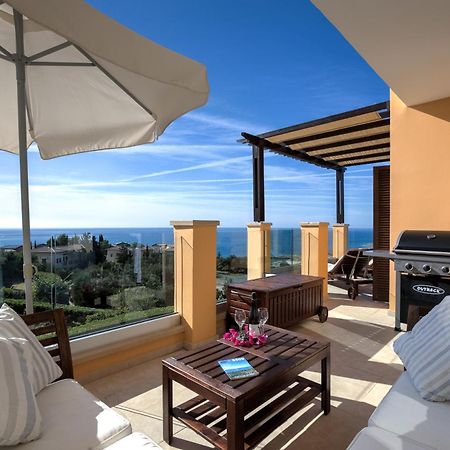2 Bedroom Apartment Thalassa With Sea And Sunset Views, Aphrodite Hills Resort 코우클리아 외부 사진