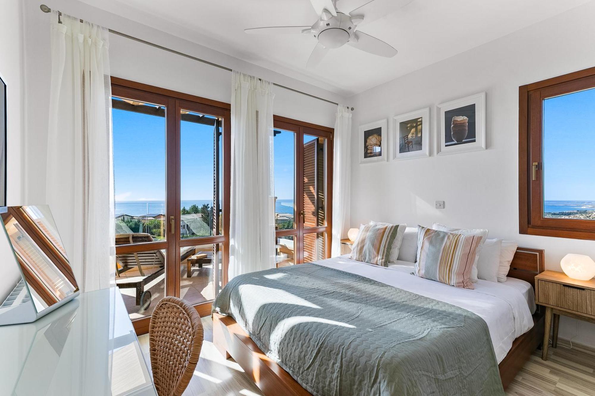 2 Bedroom Apartment Thalassa With Sea And Sunset Views, Aphrodite Hills Resort 코우클리아 외부 사진