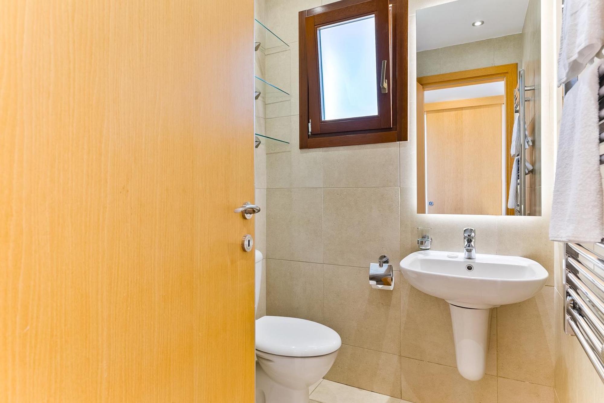 2 Bedroom Apartment Thalassa With Sea And Sunset Views, Aphrodite Hills Resort 코우클리아 외부 사진
