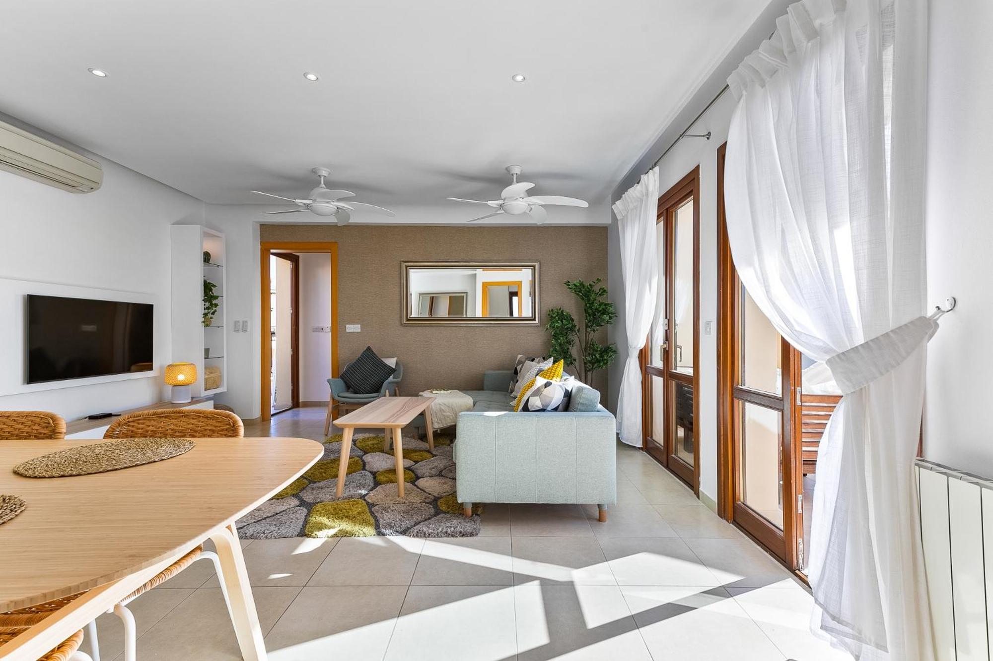 2 Bedroom Apartment Thalassa With Sea And Sunset Views, Aphrodite Hills Resort 코우클리아 외부 사진