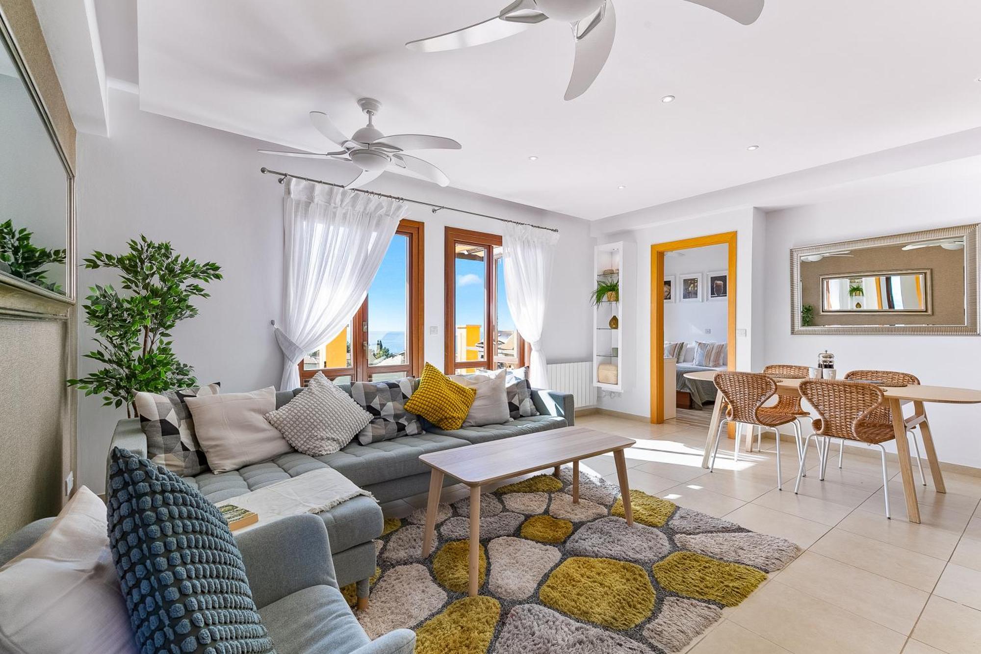 2 Bedroom Apartment Thalassa With Sea And Sunset Views, Aphrodite Hills Resort 코우클리아 외부 사진