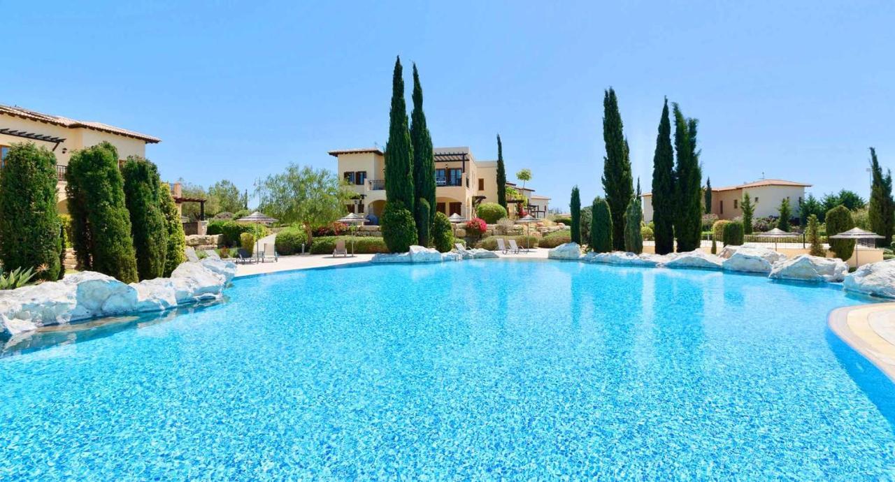 2 Bedroom Apartment Thalassa With Sea And Sunset Views, Aphrodite Hills Resort 코우클리아 외부 사진